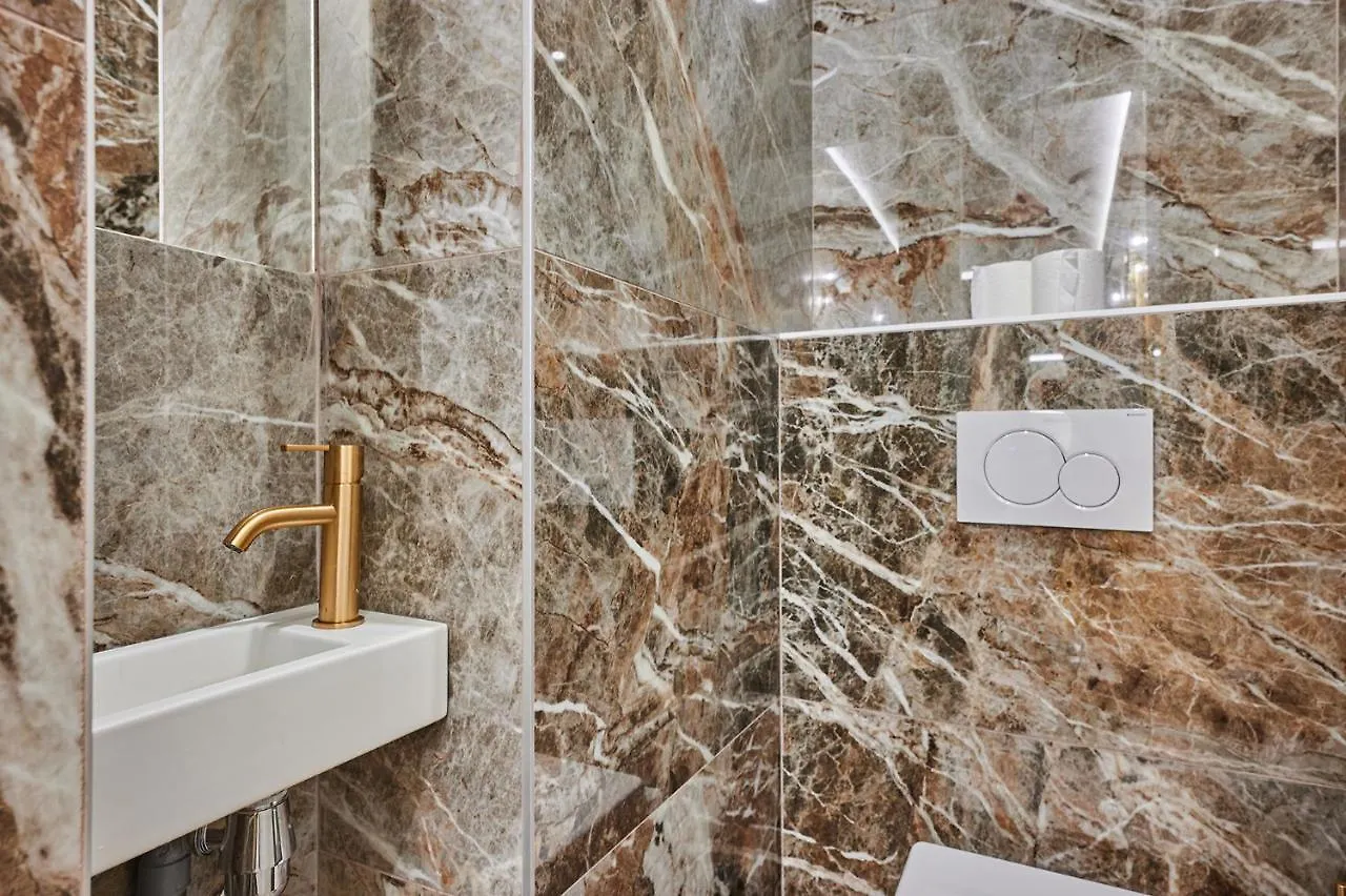 Apartment Le Marais By Studio Prestige Paris France